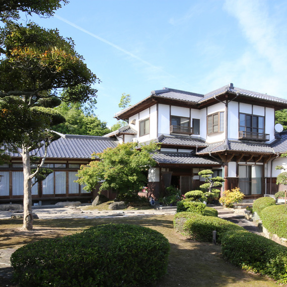 9320-福岡県朝倉市柿原-個人邸-三面回廊の家-外観-2000-1000