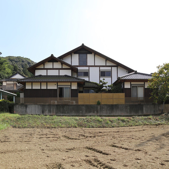 02-畑仕事の後すぐお風呂に入れる土間のある家-吹抜け-福岡県朝倉市日向石_2218-980